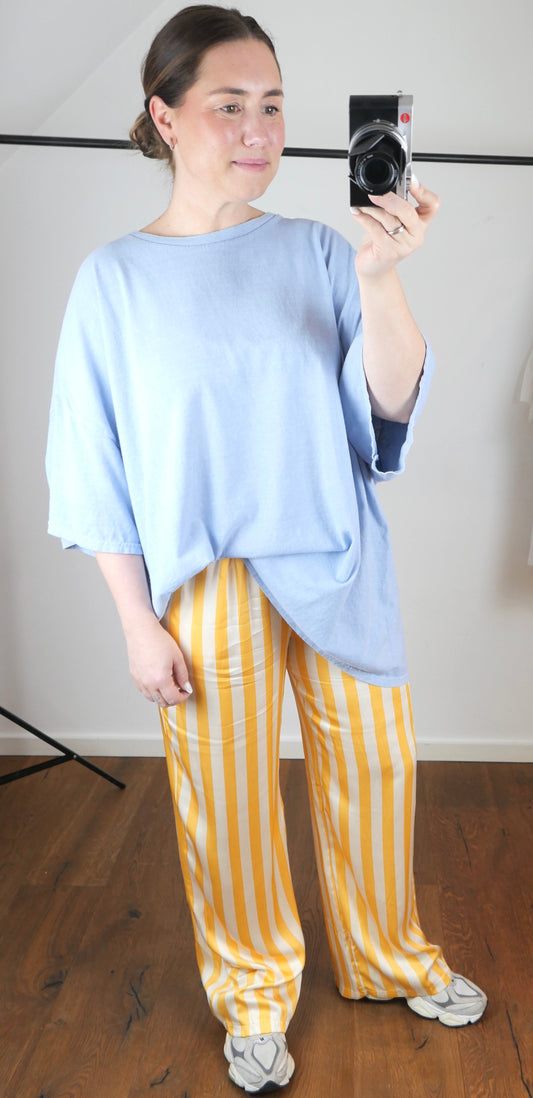 HAPPY Oversize T-Shirts Hellblau - Bylillysophie