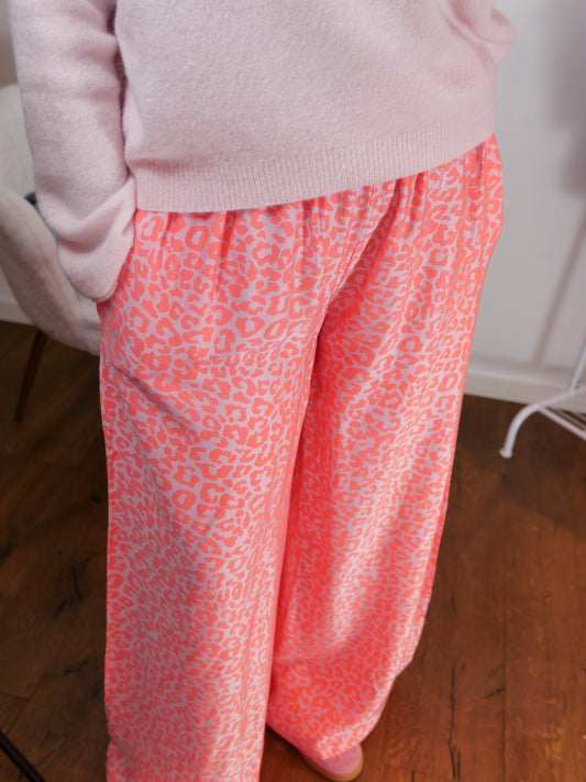 LEO Satin Hose Coral - Bylillysophie