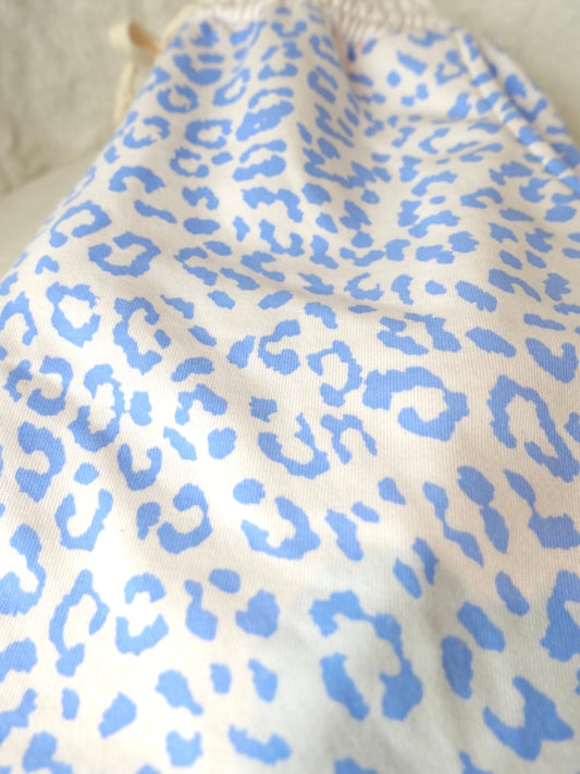 LEO Shorts Blau - Bylillysophie