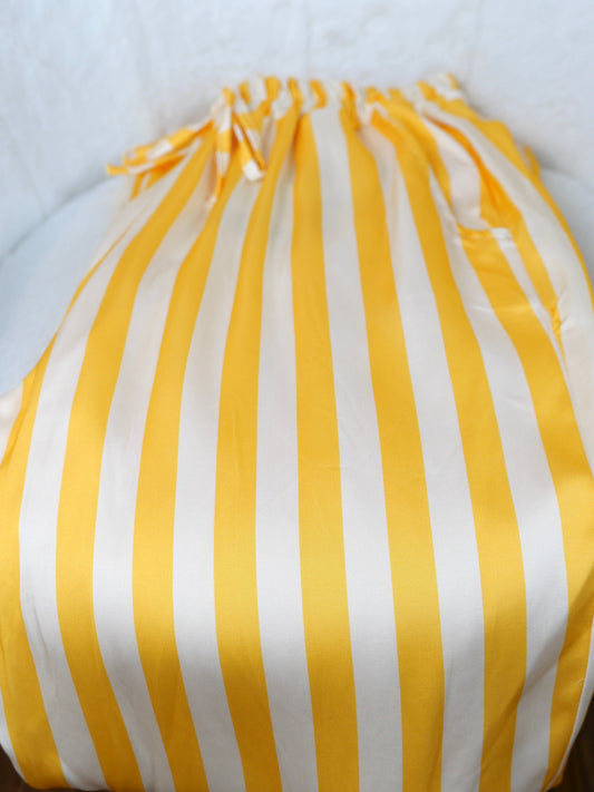 LIMONY Satin Hose Gelb/Creme gestreift - Bylillysophie