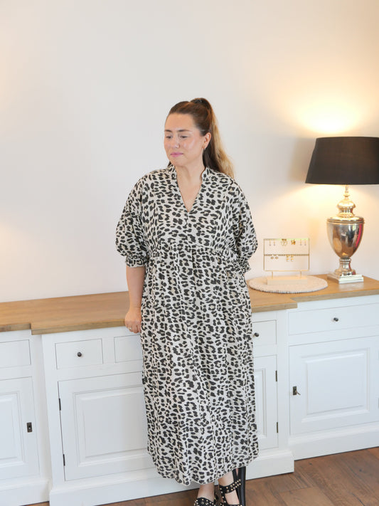 ROAR Maxikleid Schwarz, Beige Leo Print - Bylillysophie.com⎢Mode & Accessoires