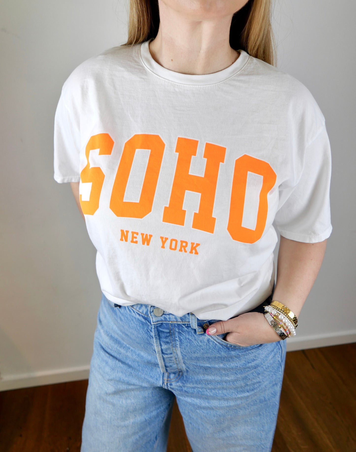 SOHO T-Shirt Weiß/Orange - Bylillysophie