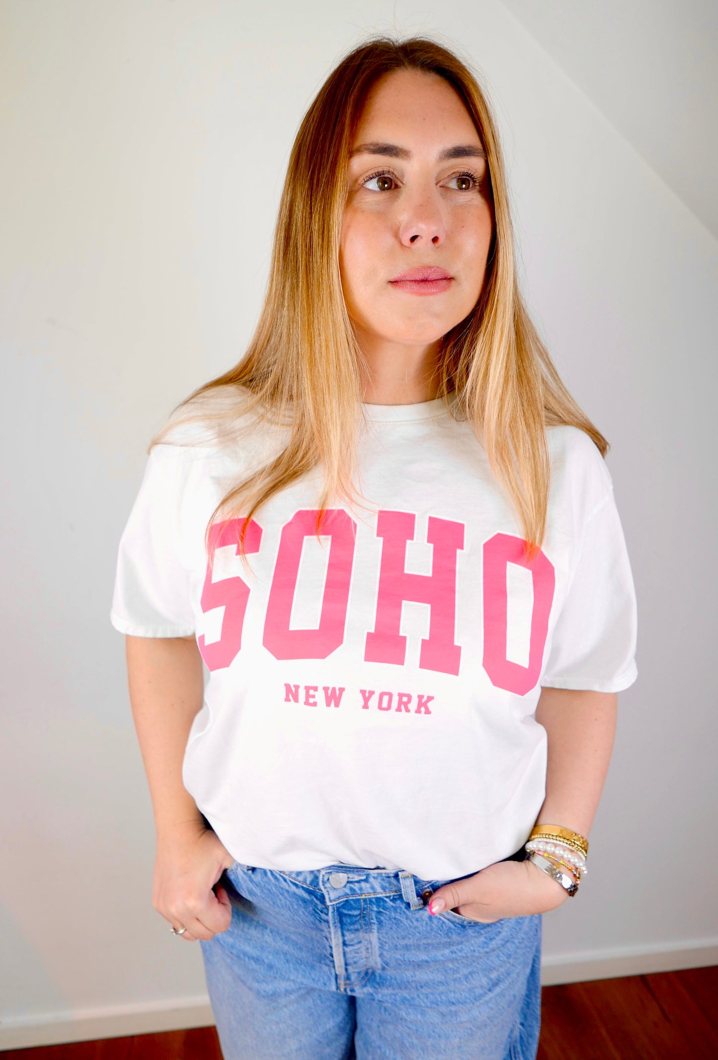 SOHO T-Shirt Weiß/Pink - Bylillysophie