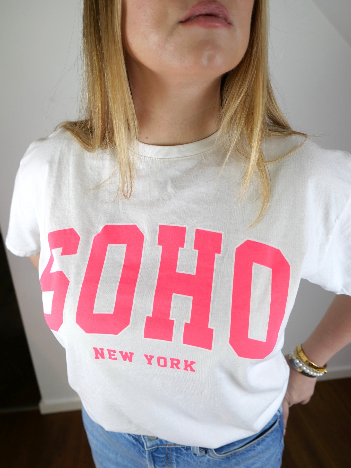 SOHO T-Shirt Weiß/Pink - Bylillysophie