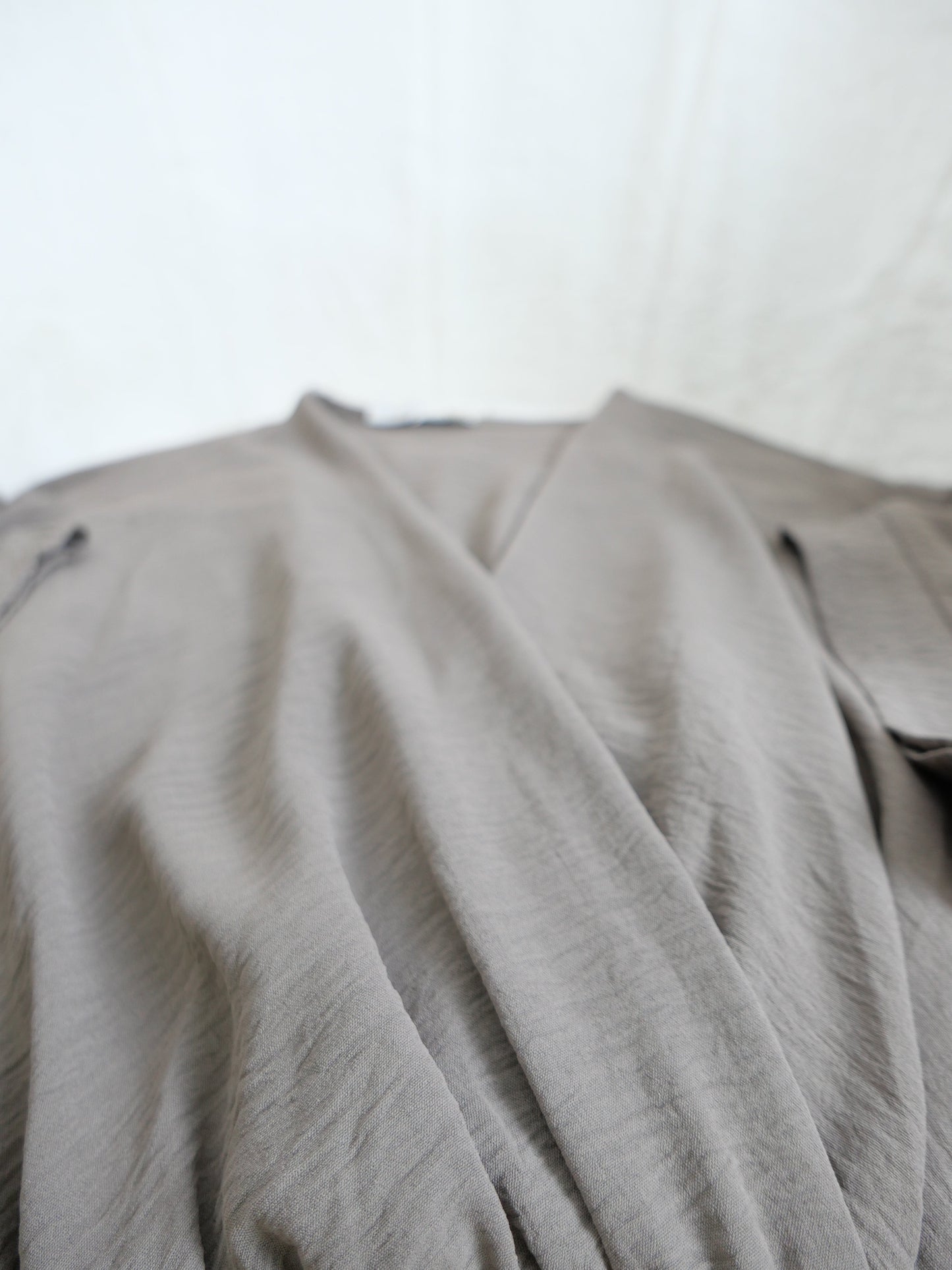 SOPHIE Maxi Kleid Taupe - Bylillysophie