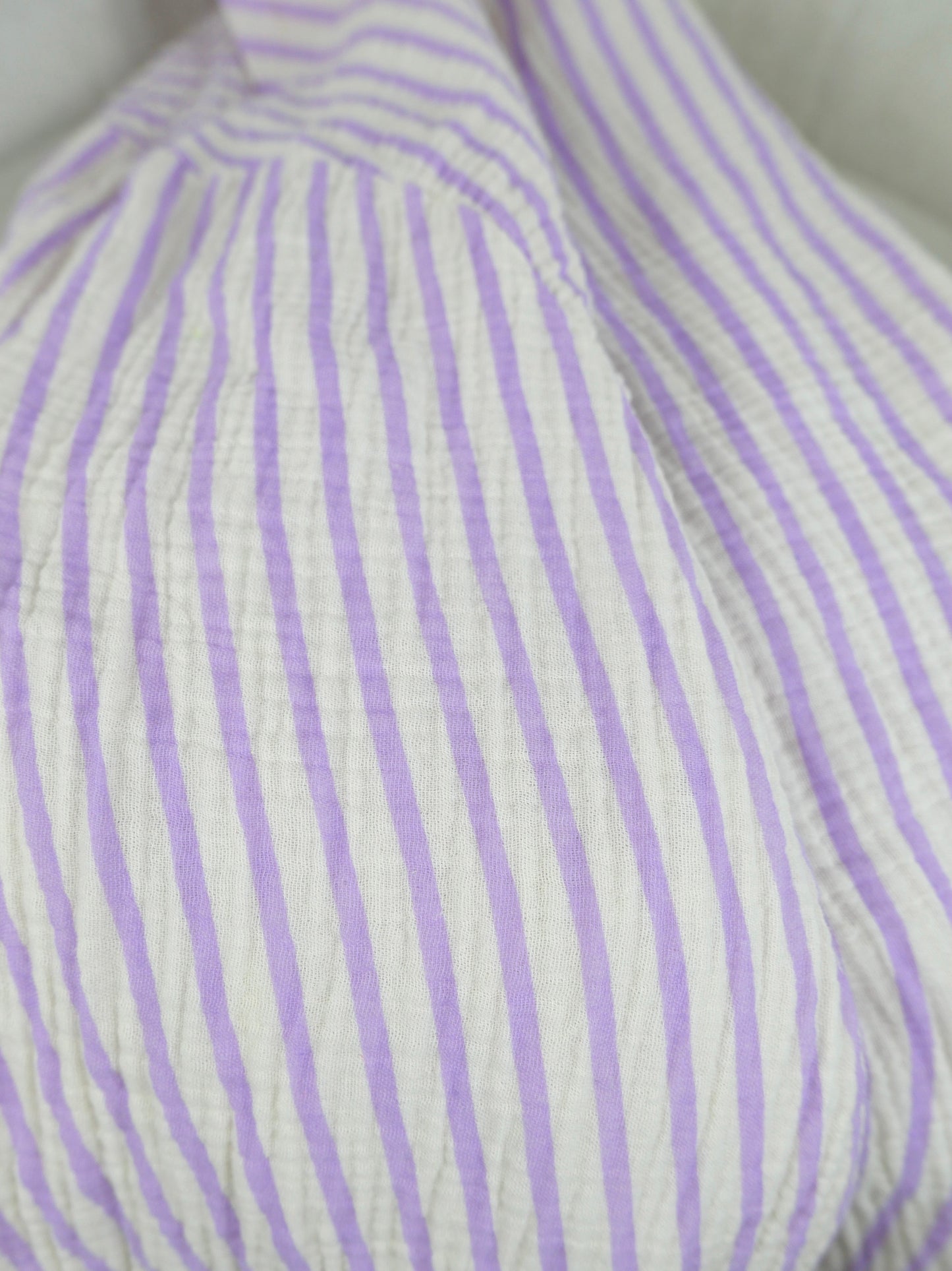 SUMMER STRIPE Musselin Bluse Flieder - Bylillysophie