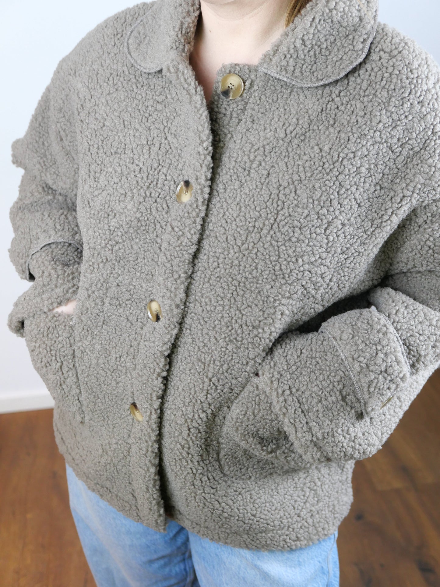 TILDA Teddy - Jacke Taupegrau - Bylillysophie.com⎢Mode & Accessoires