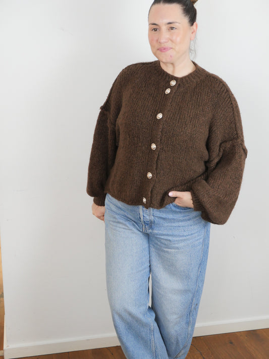 GOLDEN BUTTON Strickjacke Schokobraun