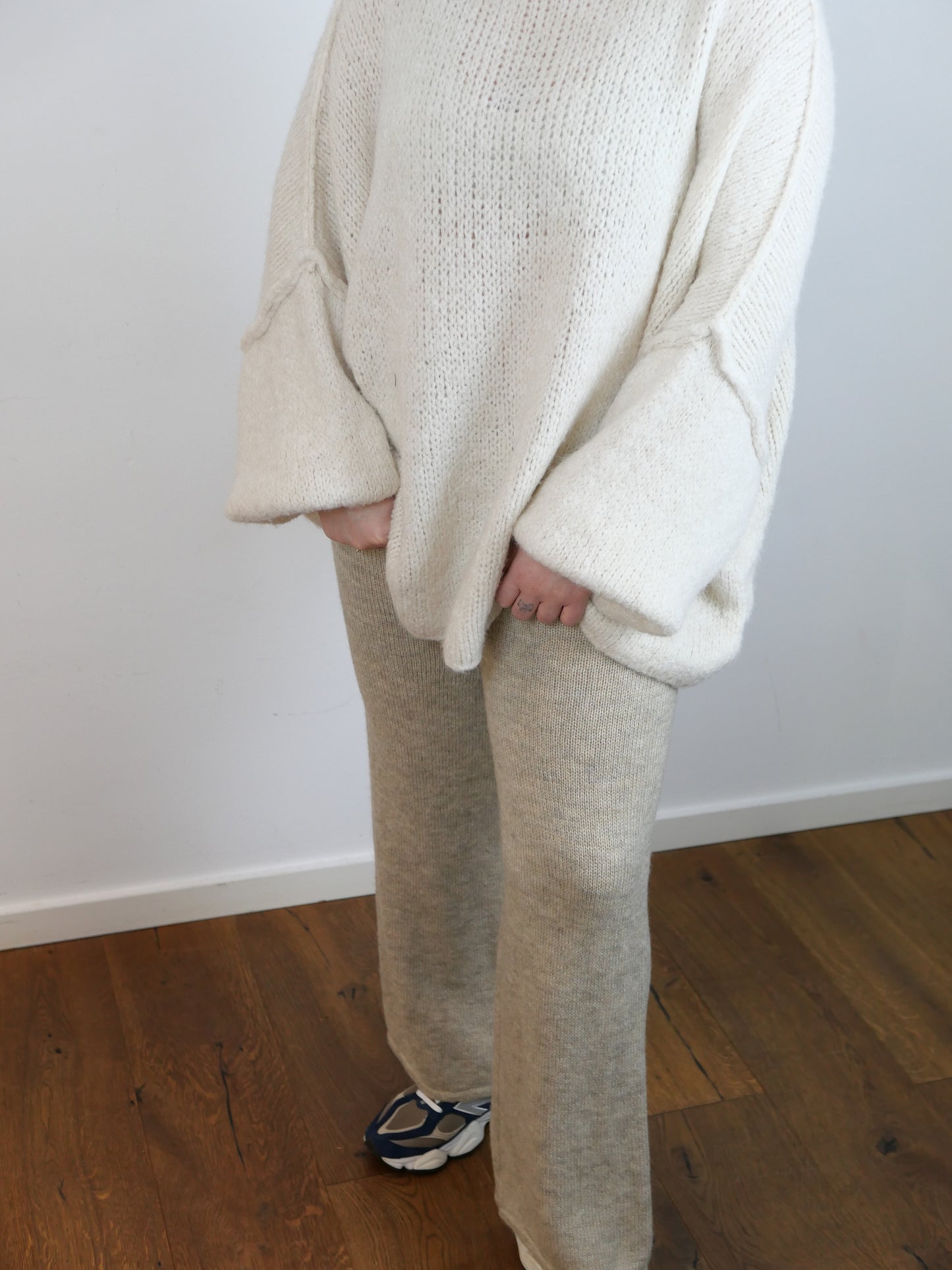 COZY PANTS Strickhose Taupe