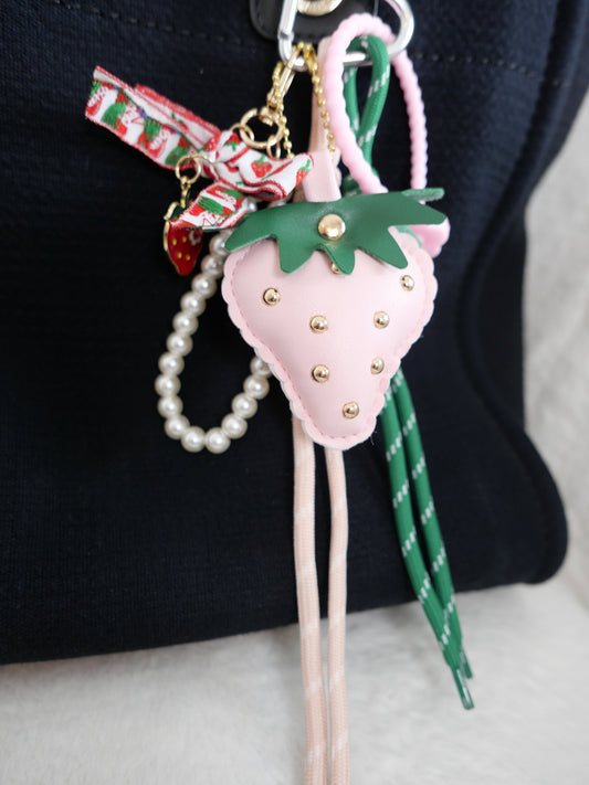 BERRY Bag Charm - Bylillysophie.com⎢Mode & Accessoires