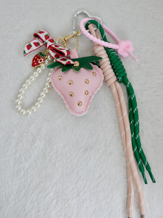 BERRY Bag Charm - Bylillysophie.com⎢Mode & Accessoires