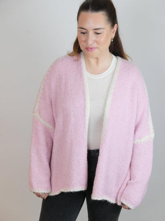 BLUSH WRAP Strickjacke Rosa/Creme - Bylillysophie.com⎢Mode & Accessoires
