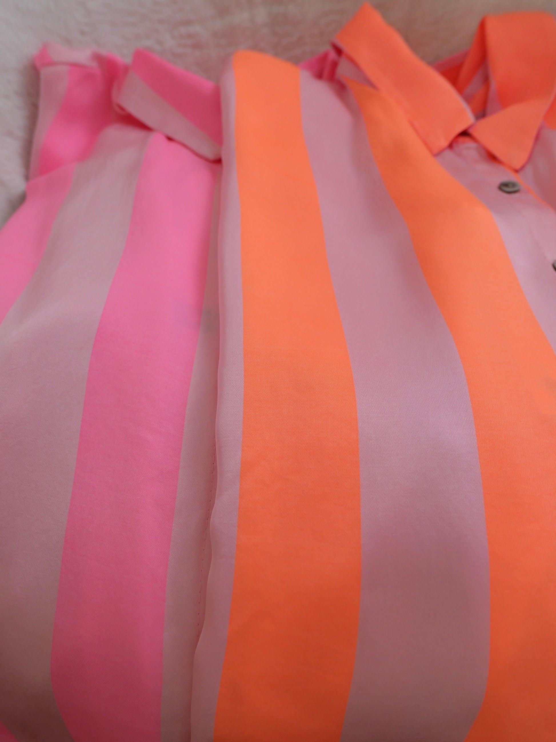 CORAL Stripes Bluse - Bylillysophie