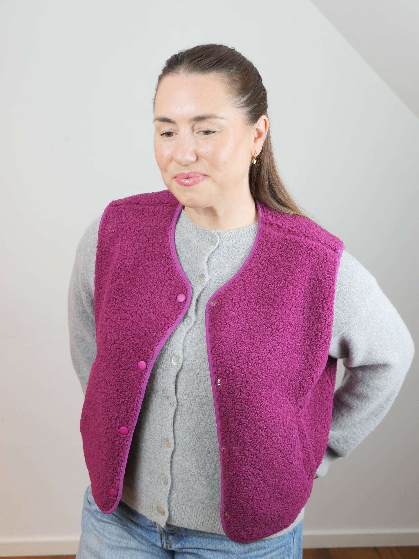 HUG ME Teddy Weste Berry Magenta - Bylillysophie.com⎢Mode & Accessoires