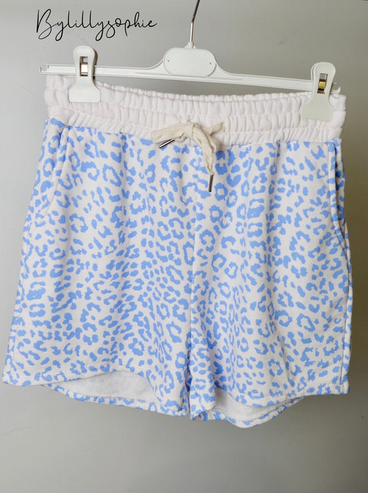 LEO Shorts Blau - Bylillysophie