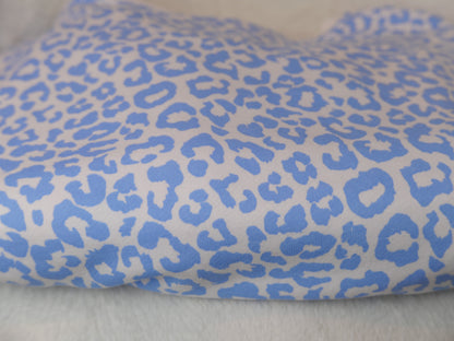 LEO Sweater Blau - Bylillysophie