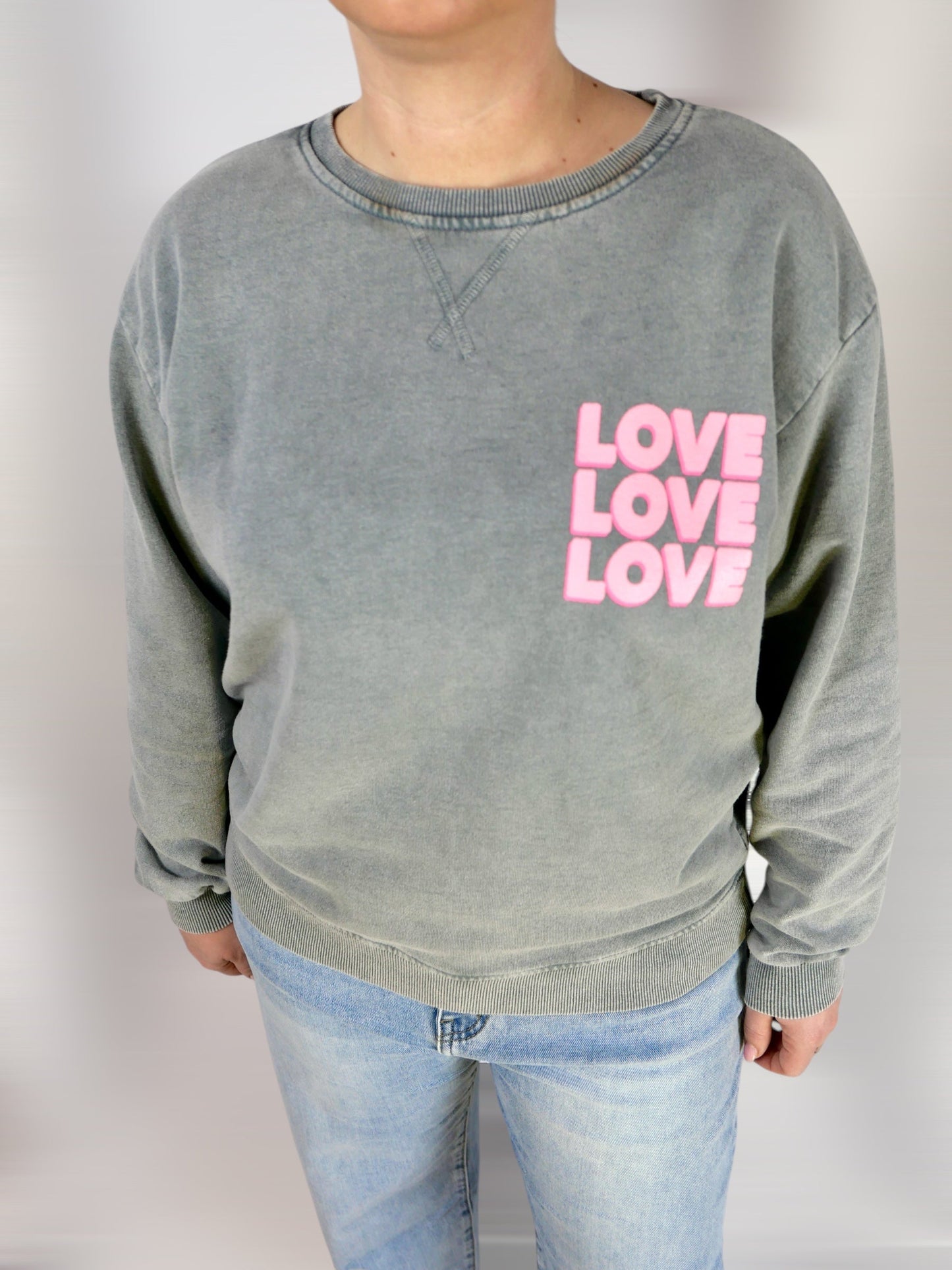 LOVE Pullover - Bylillysophie