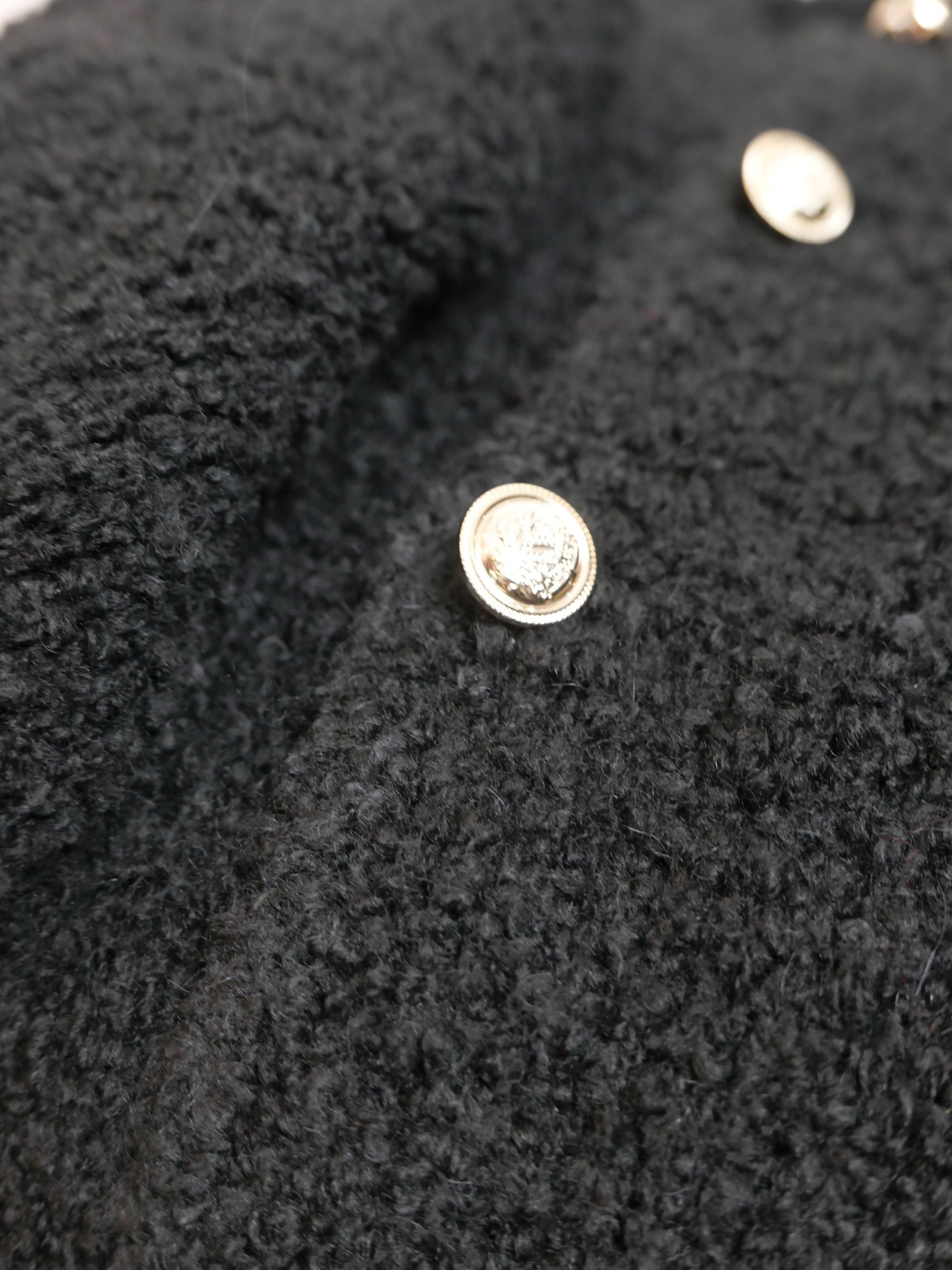 MAISON BOUCLÈ Cardigan Schwarz - Bylillysophie.com⎢Mode & Accessoires