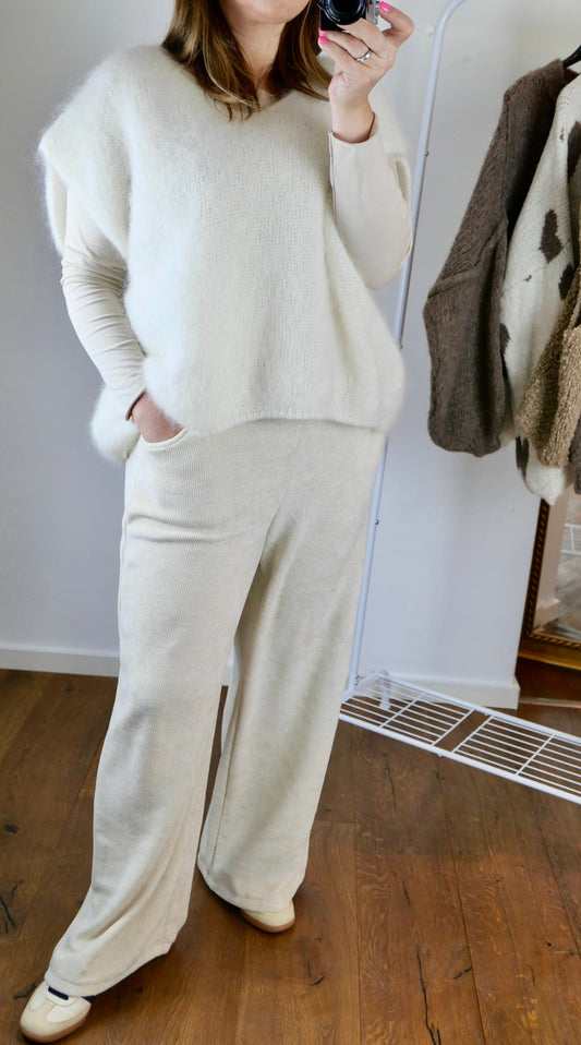 MOHAIR Pullunder Off - White - Bylillysophie