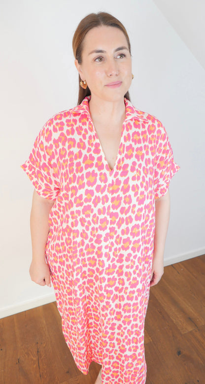 MUSELLA Oversize Leo Musselin Kleid Pink/Orange - Bylillysophie