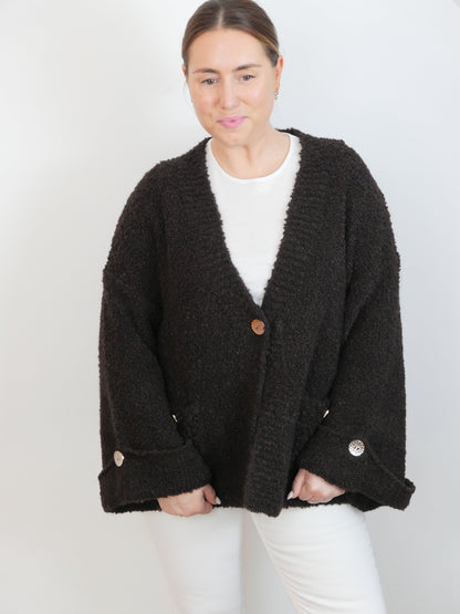 NEMA Boucle Cardigan Schokobraun - Bylillysophie.com⎢Mode & Accessoires