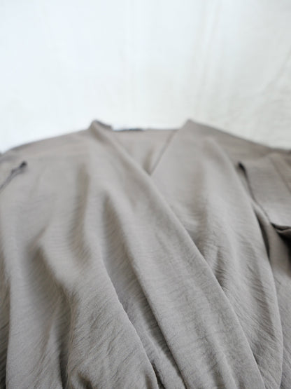 SOPHIE Maxi Kleid Taupe - Bylillysophie