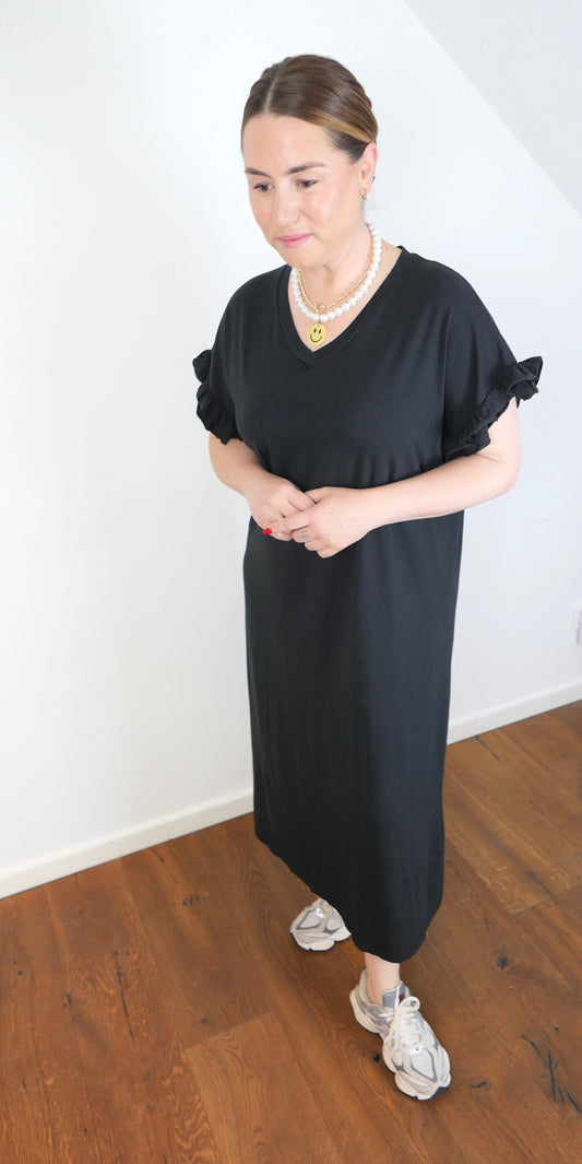 THE BASIC DRESS Maxikleid Schwarz - Bylillysophie.com⎢Mode & Accessoires