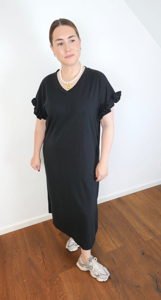 THE BASIC DRESS Maxikleid Schwarz - Bylillysophie.com⎢Mode & Accessoires